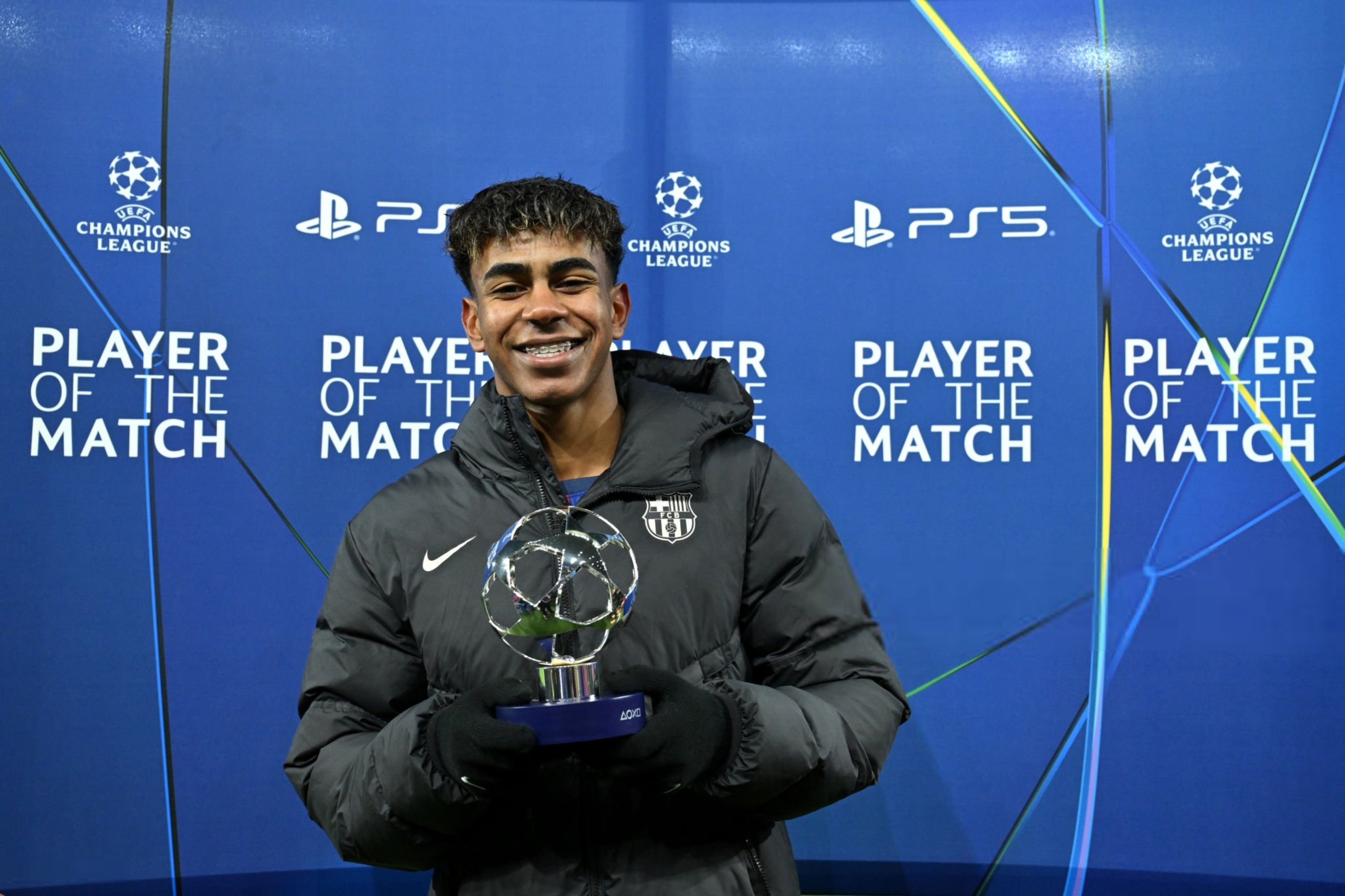 梅西梅开二度，巴萨客场大胜的简单介绍