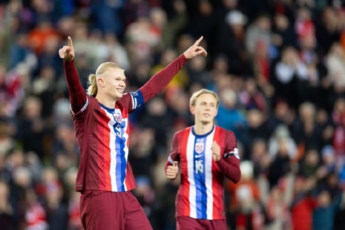  哈兰德回归赛场，大胜首场状态亮眼，巴黎圣日耳曼观众沸腾！