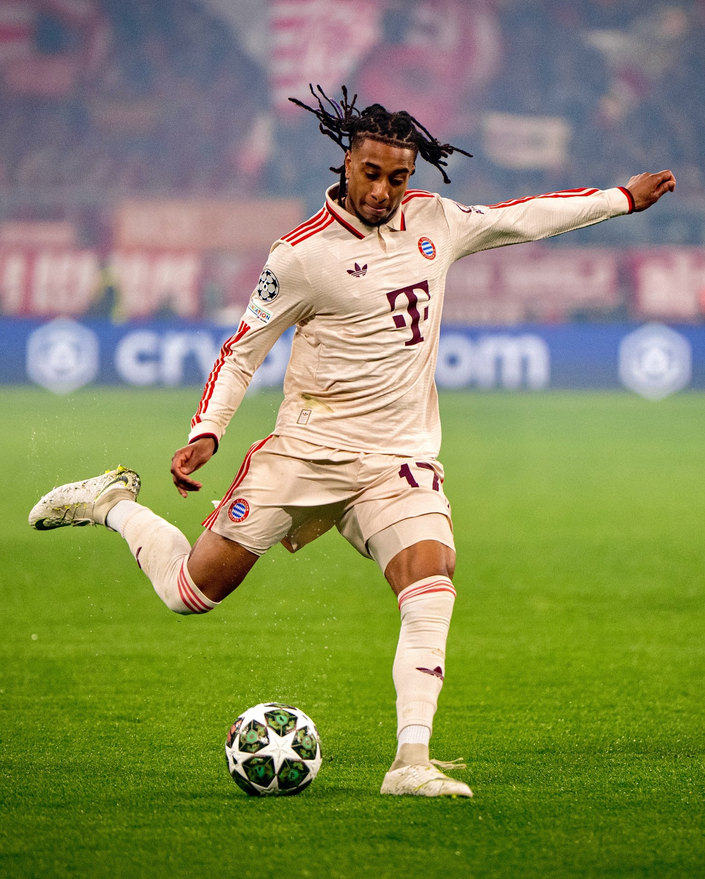  凯恩关键节点赛况扑朔迷离，切尔西带队取胜！